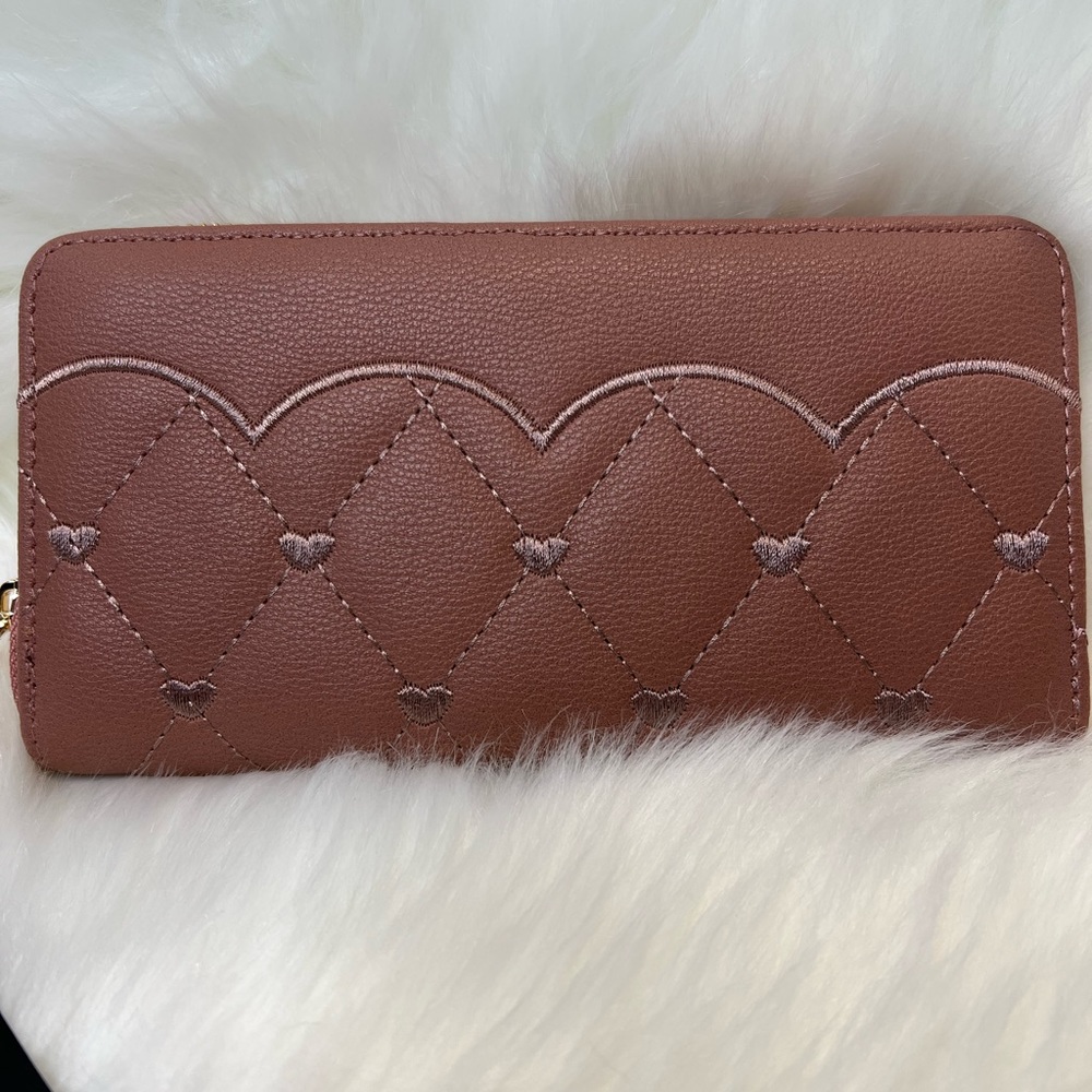 NWT LARGE EMBROIDERY MAUVE WALLET - Picture 13 of 15